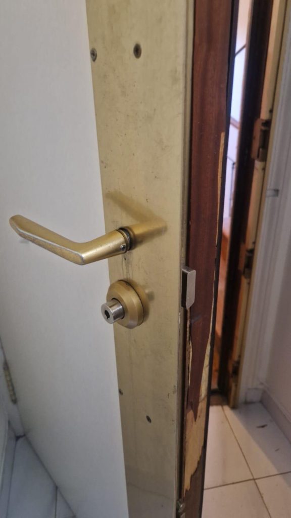 Cerrajero trabajando en Madrid